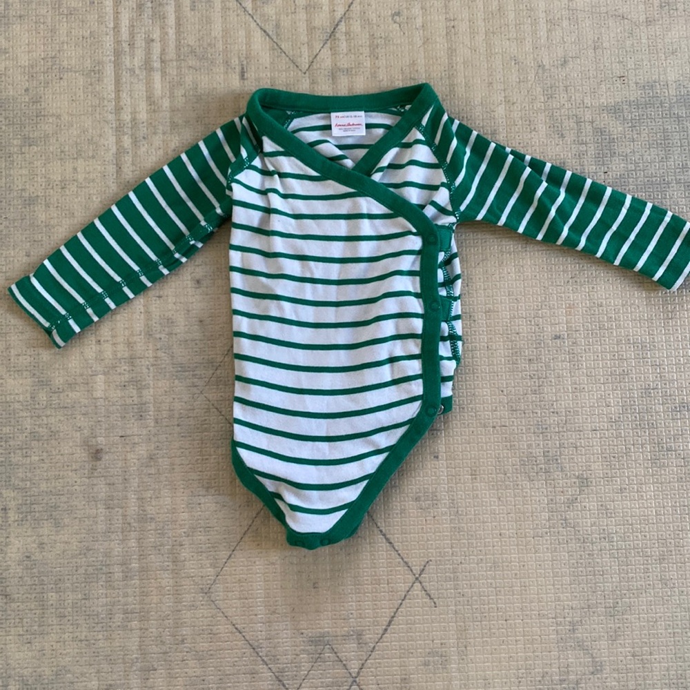 Hanna Andersson 12-18 month long sleeve onesie